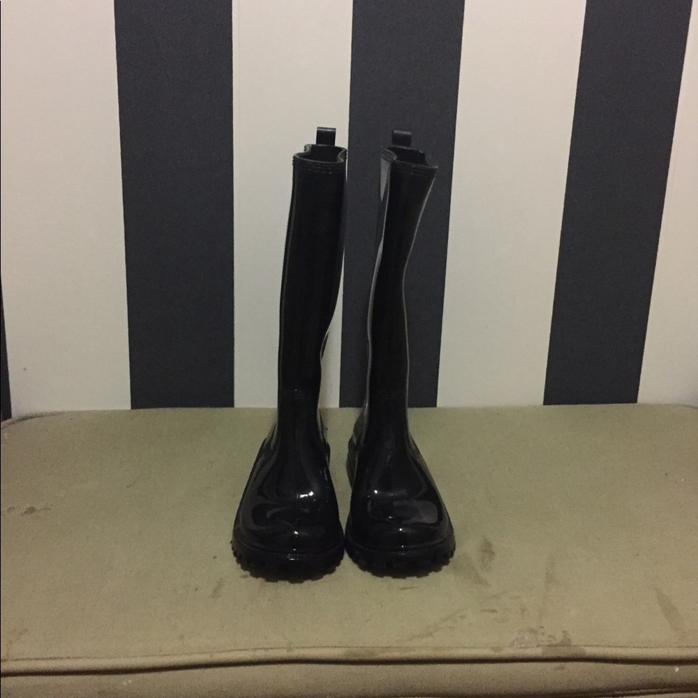Rain boots
